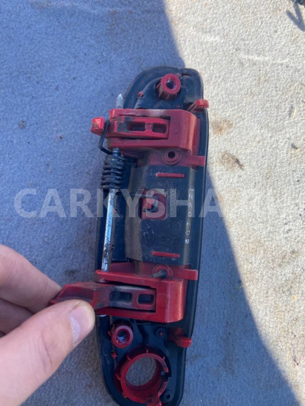 Ручка двери наружная левая Hyundai Getz I рестайлинг (2005—2011) Hyundai Getz оригинальный номер 82650 1С000/50