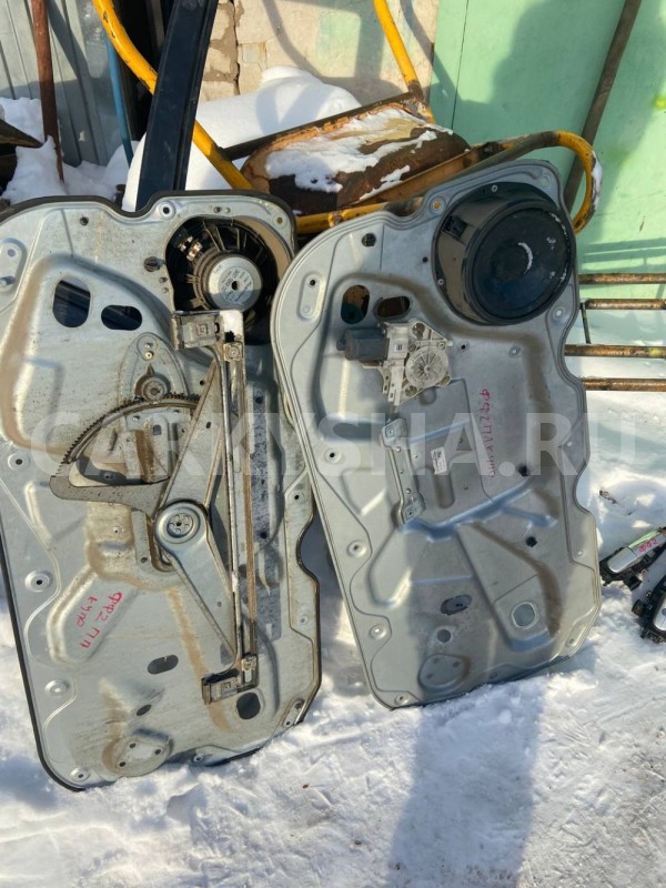 Стеклоподъемник Ford Focus II (2005—2008) Ford Focus оригинальный номер 1736145