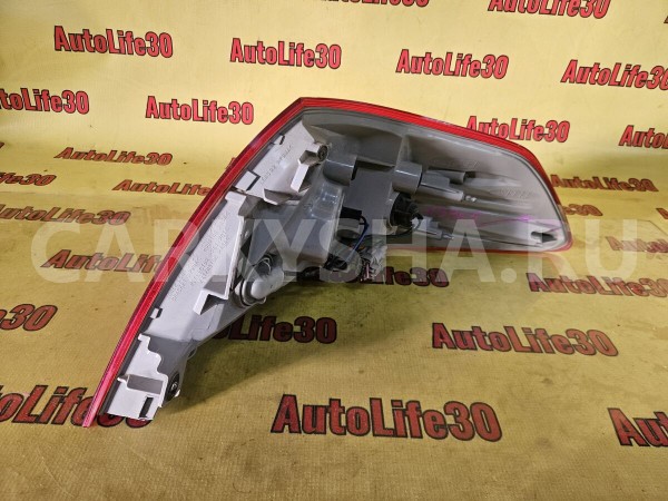 Фонарь задний левый Nissan Teana оригинальный номер NONAME