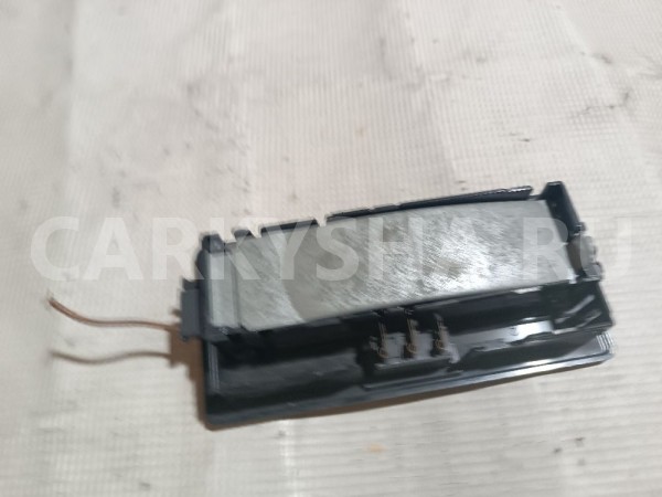 Плафон салонный Volkswagen Passat оригинальный номер 357947105