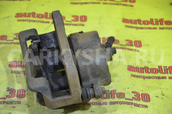 Суппорт тормозной передний правый Hyundai Santa Fe оригинальный номер 581302B700