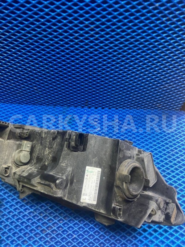 Фара левая Volkswagen Polo V (2009—2015) Volkswagen Polo оригинальный номер 6ru941015