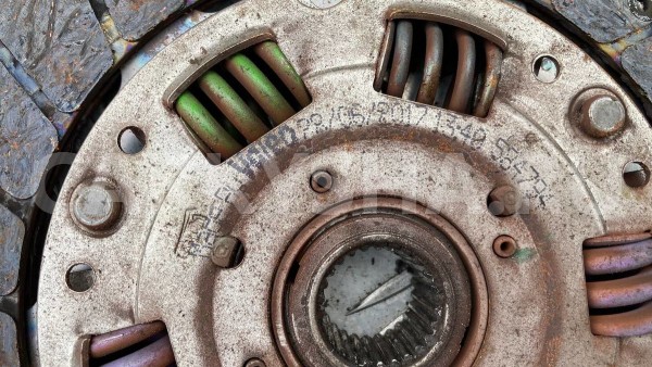 Комплект сцепления Renault logan sandero largusK4M Renault 14 