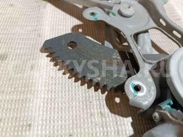 Стеклоподъемник электр. задний правый Nissan Teana оригинальный номер 82720JN00A