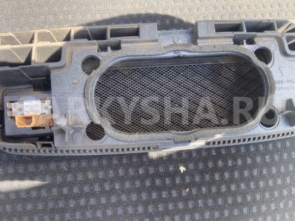 Дефлектор Audi A3 8P рестайлинг (2004—2008) Audi 200 оригинальный номер 8p0819635