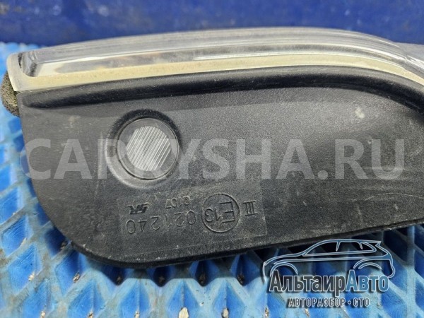 Повторитель поворота левого зеркала Pajero 4 Mitsubishi i оригинальный номер 8351A029