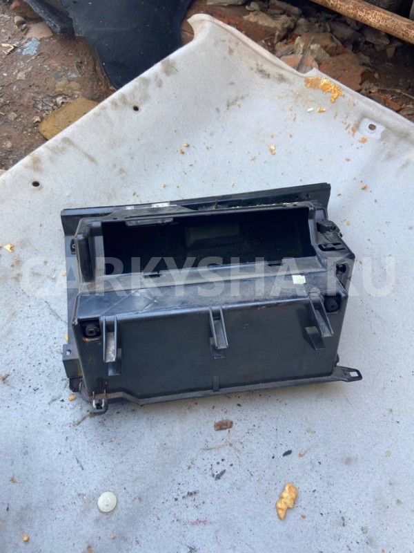 Бардачок BMW X5 E53 (1999—2003) BMW X5 оригинальный номер 51168245303