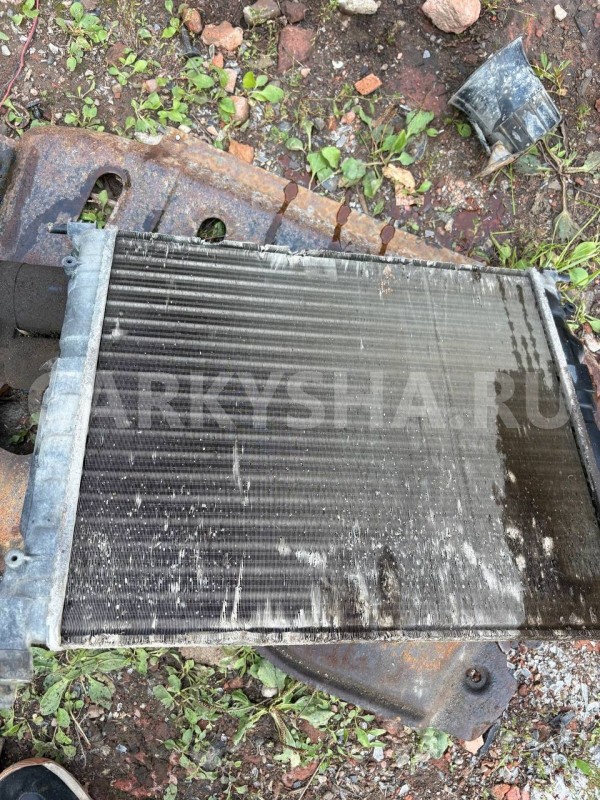 Радиатор охлаждения Renault Logan I (2004—2009) Renault 20 оригинальный номер 8200735038