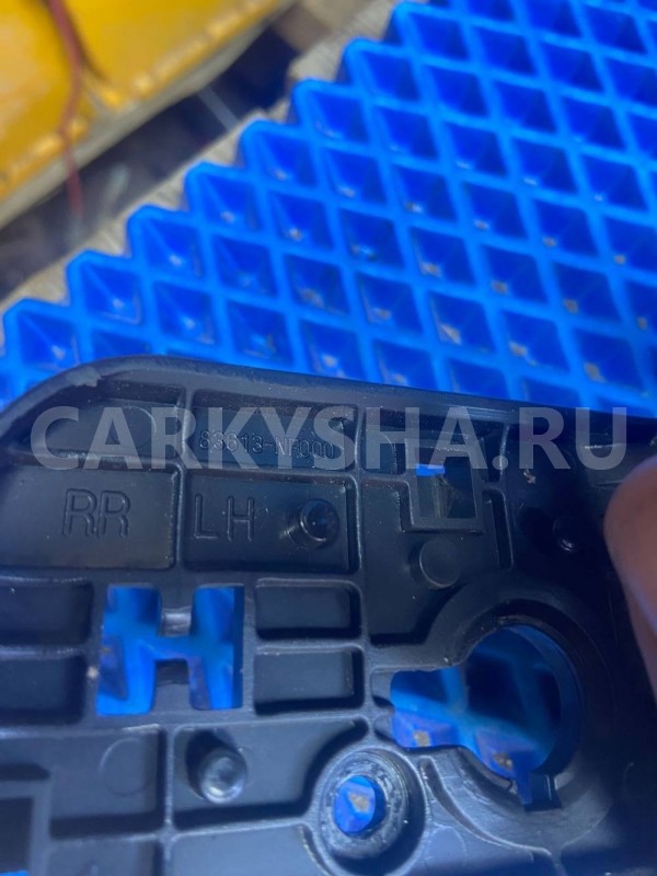 Ручка двери внутренняя Hyundai Sonata V рестайлинг (2007—2010) Hyundai Sonata оригинальный номер 83613-nf000