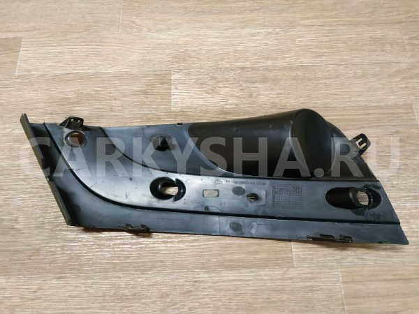 Накладка противотуманной фары правая ВАЗ (Lada) Vesta оригинальный номер 8450006675