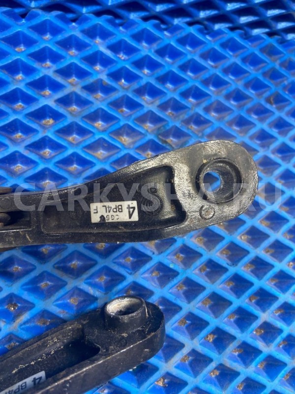 Поводок стеклоочистителя Mazda 3 BK рестайлинг (2006—2009) Mazda 2 оригинальный номер BP4L67321B