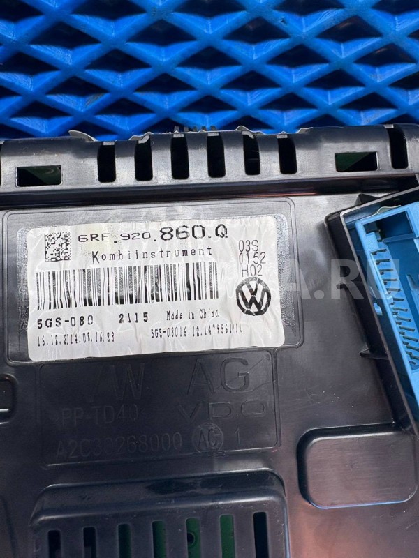 Панель приборов Volkswagen Polo V (2009—2015) Volkswagen Polo оригинальный номер 6RF920860Q