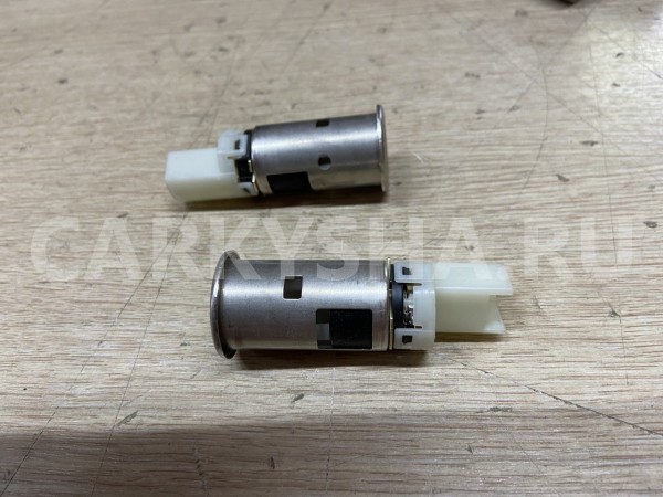 Розетка (Прикуриватель) Toyota RAV 4 V (XA50) оригинальный номер 85530-42010
