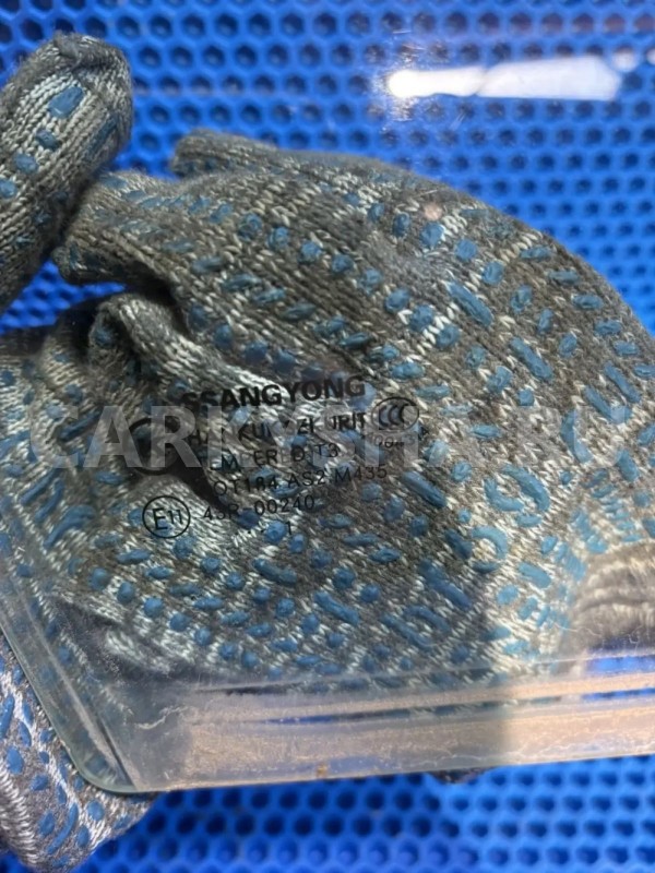 Стекло двери передней правой SsangYong Actyon II (2010—2013) Ssang Yong Actyon 