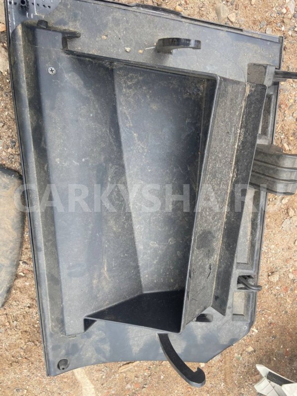 Бардачок Mazda 3 BL рестайлинг (2011—2013) Mazda 2 оригинальный номер BBM464111