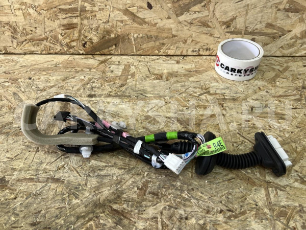 Проводка двери задняя правая Toyota RAV 4 V (XA50) оригинальный номер 82153-42241