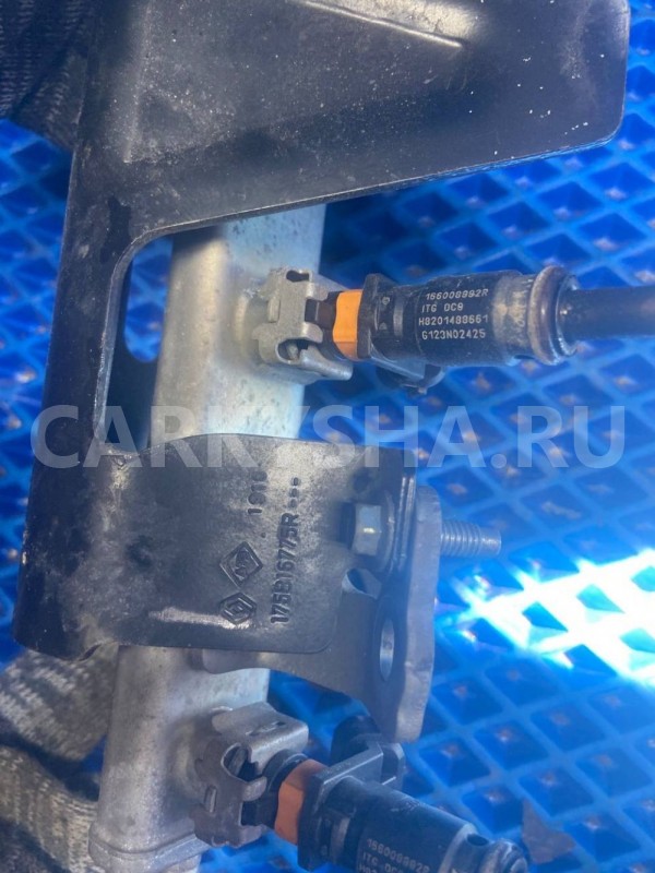 Топливная рампа с форсунками Renault Kaptur I (2016—2020) Renault 16 оригинальный номер 166008992R