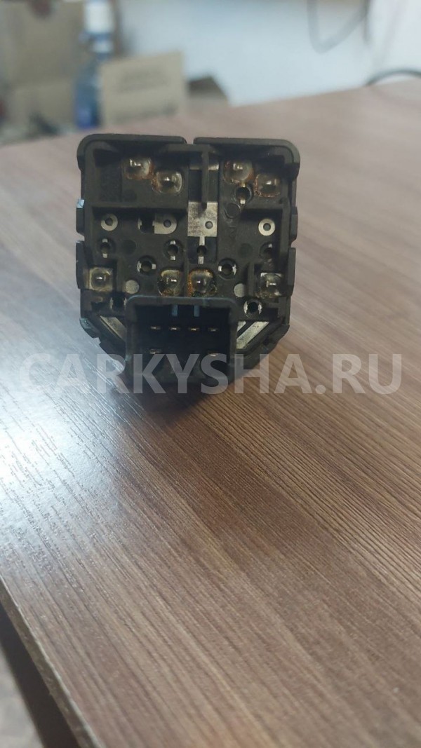 Кнопка стеклоподъемника Daewoo Matiz I рестайлинг (2000—2015) Daewoo Matiz оригинальный номер 601w03840