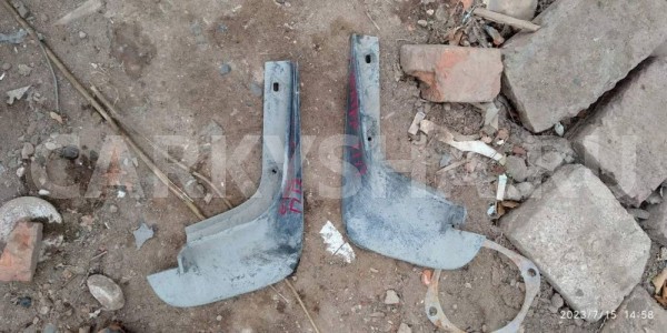 Брызговики передние к-кт Kia Spectra I рестайлинг 2 (2004—2011) Kia Spectra оригинальный номер 0K2A151861A