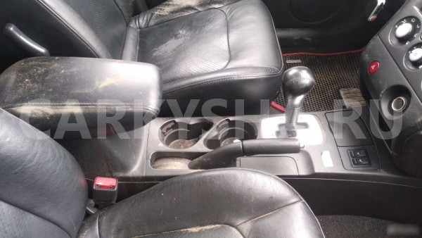 Подлокотник Mitsubishi Outlander I (2002—2009) Mitsubishi i оригинальный номер MN124813HA