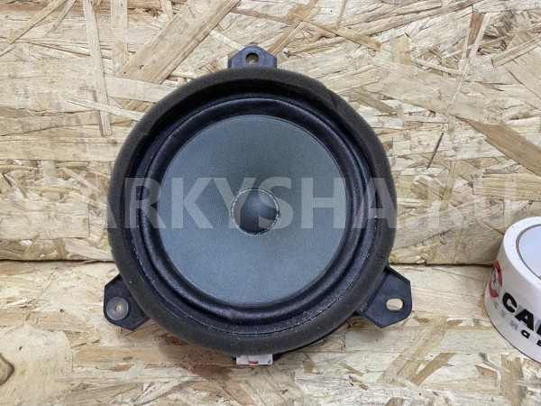 Динамик в заднюю дверь Toyota RAV 4 IV (CA40) Рестайлинг оригинальный номер 86160-52331