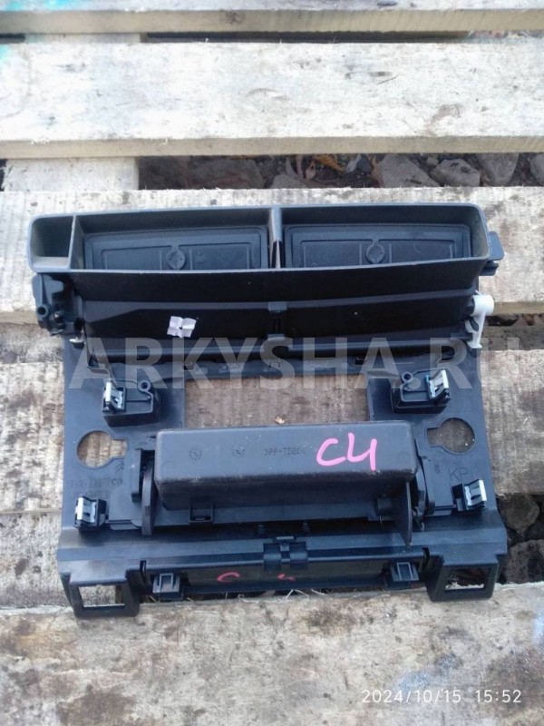 Накладка декоративная на панель Citroen C4 I (2004—2014) Citroen C4 оригинальный номер 9646338277