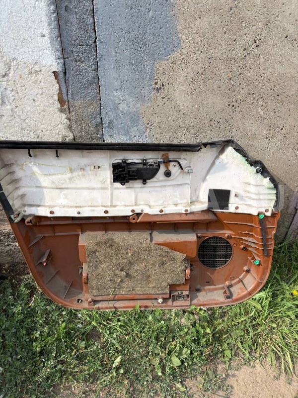 Обшивка двери Infiniti FX35 I (2002—2006) Infiniti FX оригинальный номер 80900CG006