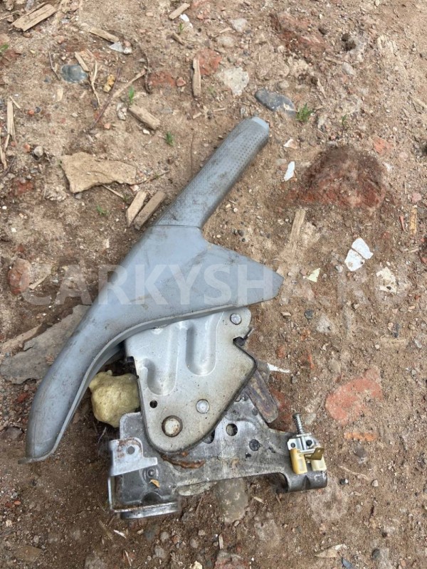 Ручка трос ручника Mazda Demio IDY (2002—2007) Mazda 2 оригинальный номер D35044010E