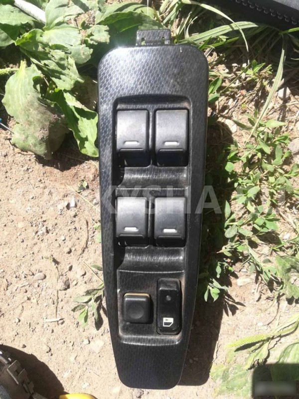 Блок управления стеклоподъемниками Geely MK I (2006—2013) Geely MK 