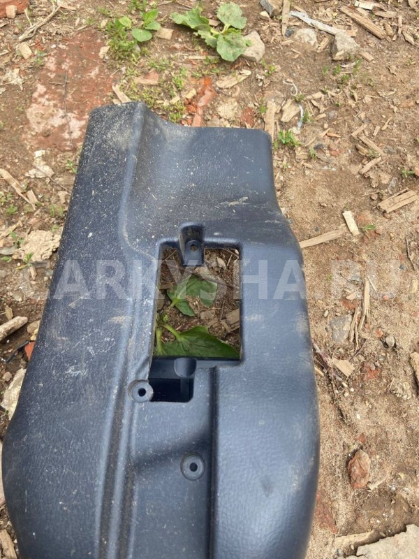 Кожух рулевой колонки Mazda Demio IDY (2002—2007) Mazda 2 оригинальный номер D37460231B73