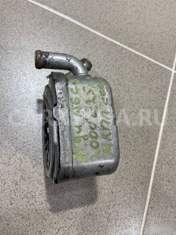 Теплообменник Audi A6 2000 г Audi 200 оригинальный номер 059117021C