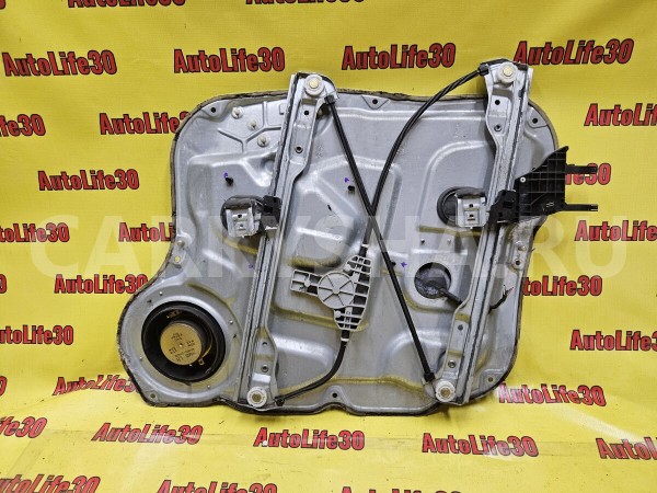 Стеклоподъемник электр. передний левый Hyundai Santa Fe оригинальный номер 824712B000