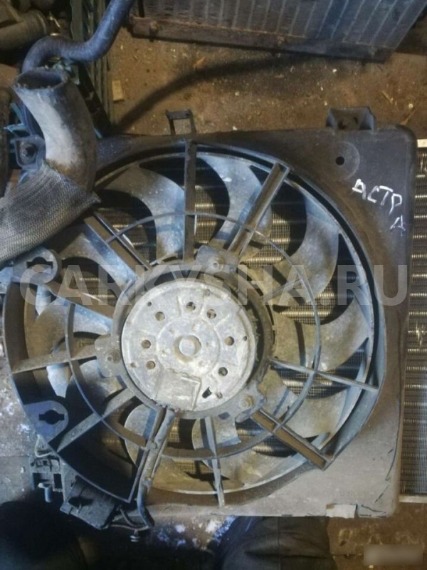 Диффузор радиатора Opel Astra H (2004—2007) Opel Astra 