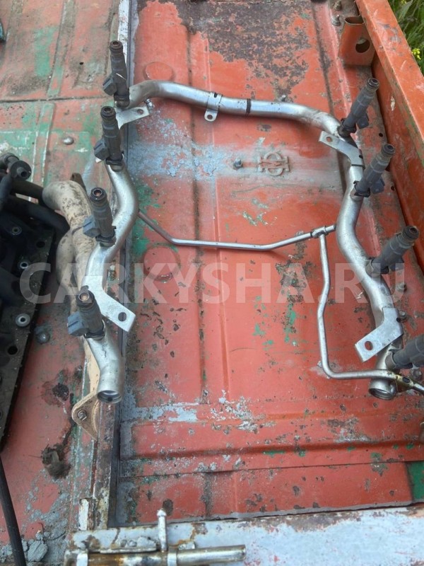 Топливная рампа с форсунками BMW X5 E53 (1999—2003) BMW X5 оригинальный номер 1437443, m62b44