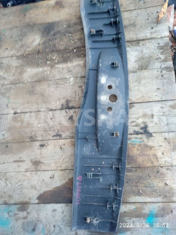 Накладка багажника Ford Fusion I рестайлинг (2005—2012) Ford Fusion оригинальный номер 1376452