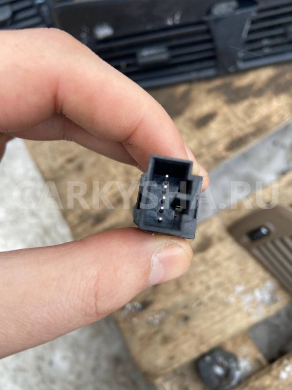 Кнопка аварийной сигнализации Volvo S60 I (2000—2004) Volvo S60 оригинальный номер 9441045