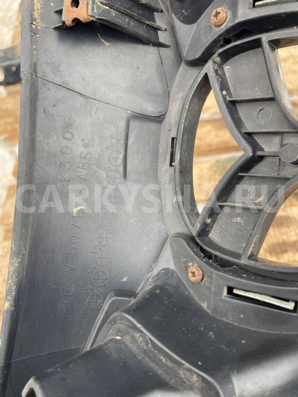 Решетка радиатора Mazda 3 BK рестайлинг (2006—2009) Mazda 2 оригинальный номер BR50711