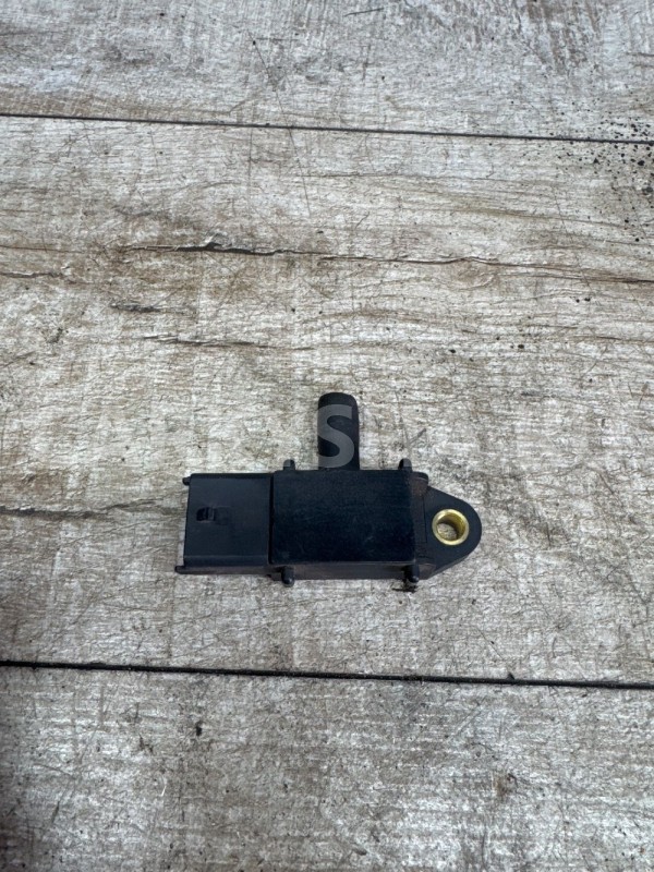 Датчик абсолютного давления opel 55566186 Opel Astra оригинальный номер 55566186