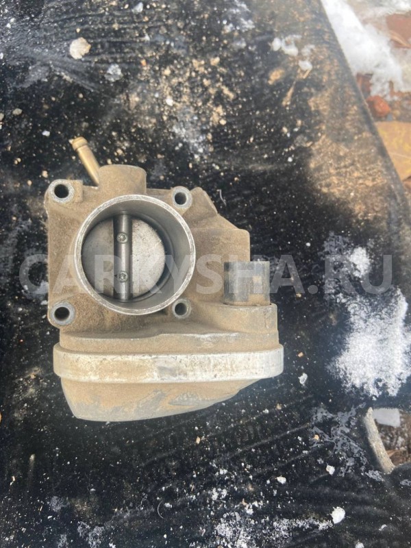 Заслонка дроссельная Volkswagen Polo IV (2001—2005) Volkswagen Polo оригинальный номер 03C133062B