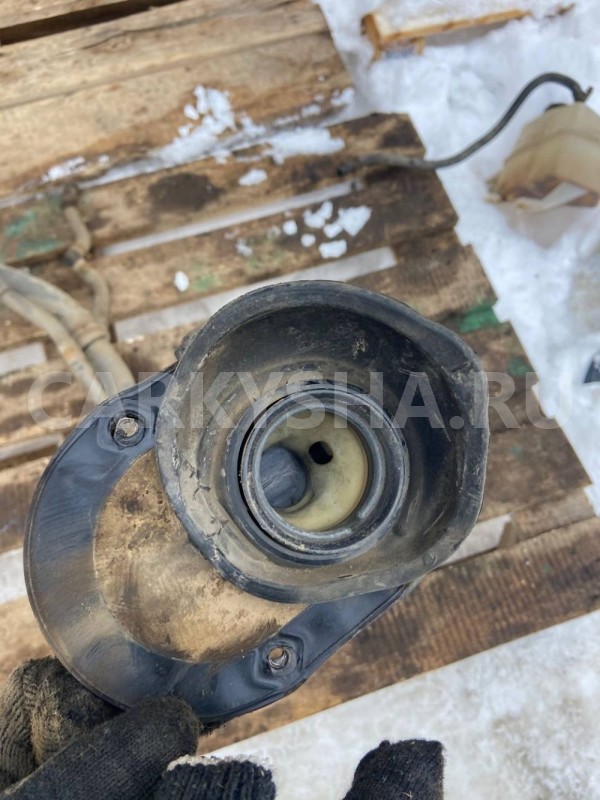 Горловина топливного бака Kia Ceed ED (2006—2010) Kia Cee'd оригинальный номер 310301H000