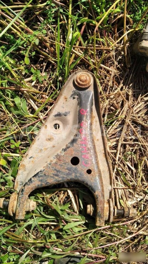 Рычаг передний правый Renault Sandero I (2009—2014) Renault 14 оригинальный номер 5450100Q1E