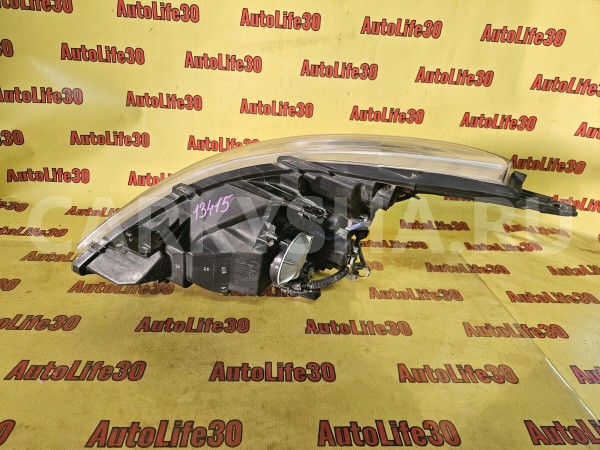 Фара правая Nissan Teana оригинальный номер NONAME