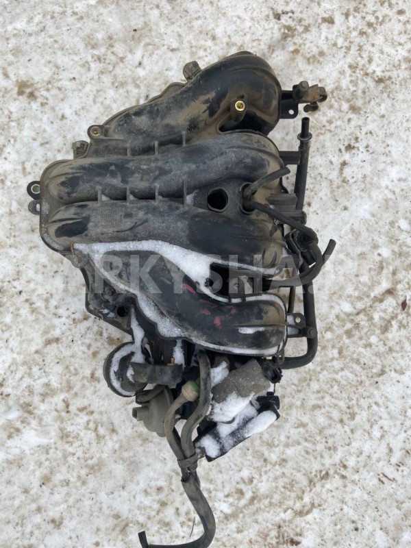 Коллектор впускной Mazda 6 GG (2002—2005) Mazda 2 оригинальный номер L3G613100