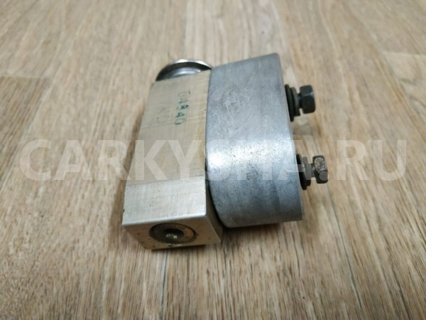 Клапан кондиционера Nissan Primera оригинальный номер 92200-2F900