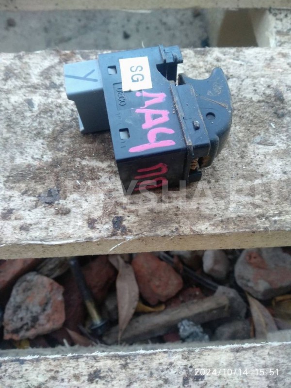 Кнопка стеклоподъемника Chevrolet Lacetti I (2004—2013) Chevrolet Lacetti оригинальный номер 96418305