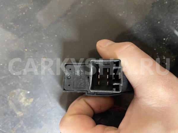 Кнопка стеклоподъемника Volvo S60 I (2000—2004) Volvo S60 оригинальный номер 8685288