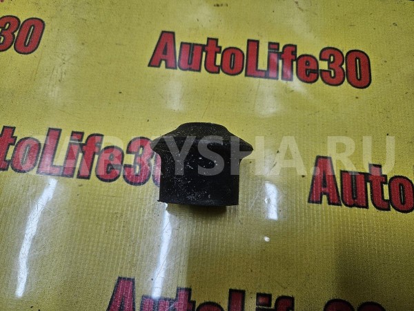 Опора двигателя Audi 100 оригинальный номер 811199339B