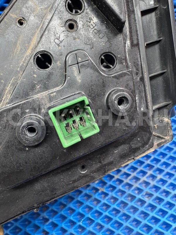 Зеркало правое электрическое ВАЗ (LADA) Vesta I (2015—2023) ВАЗ (Lada) Vesta оригинальный номер 84500302300