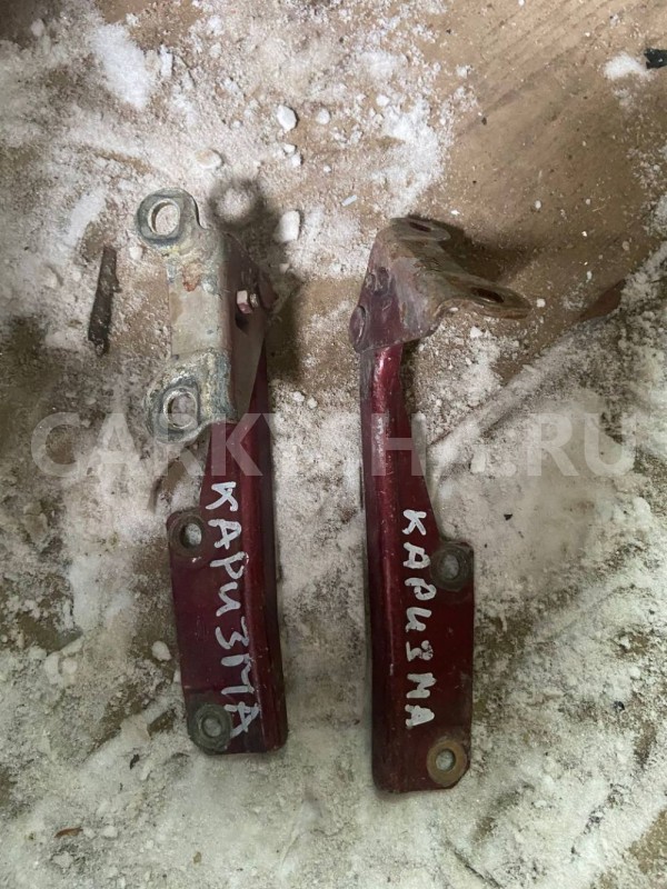 Петля капота Mitsubishi Carisma I рестайлинг (1999—2004) Mitsubishi Carisma оригинальный номер M896535