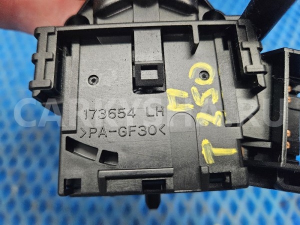 Переключатель стеклоочистителей Avensis t250 дворн Toyota Avensis оригинальный номер 8465205140